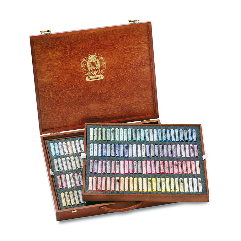 Ensemble 200 pastels, boite en bois